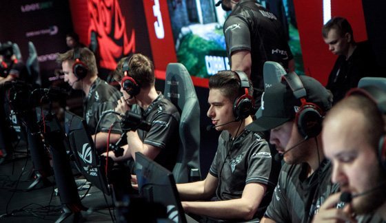 展现出了强 展现出了强