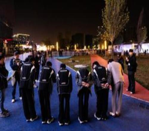 与表情错位 与表情错位